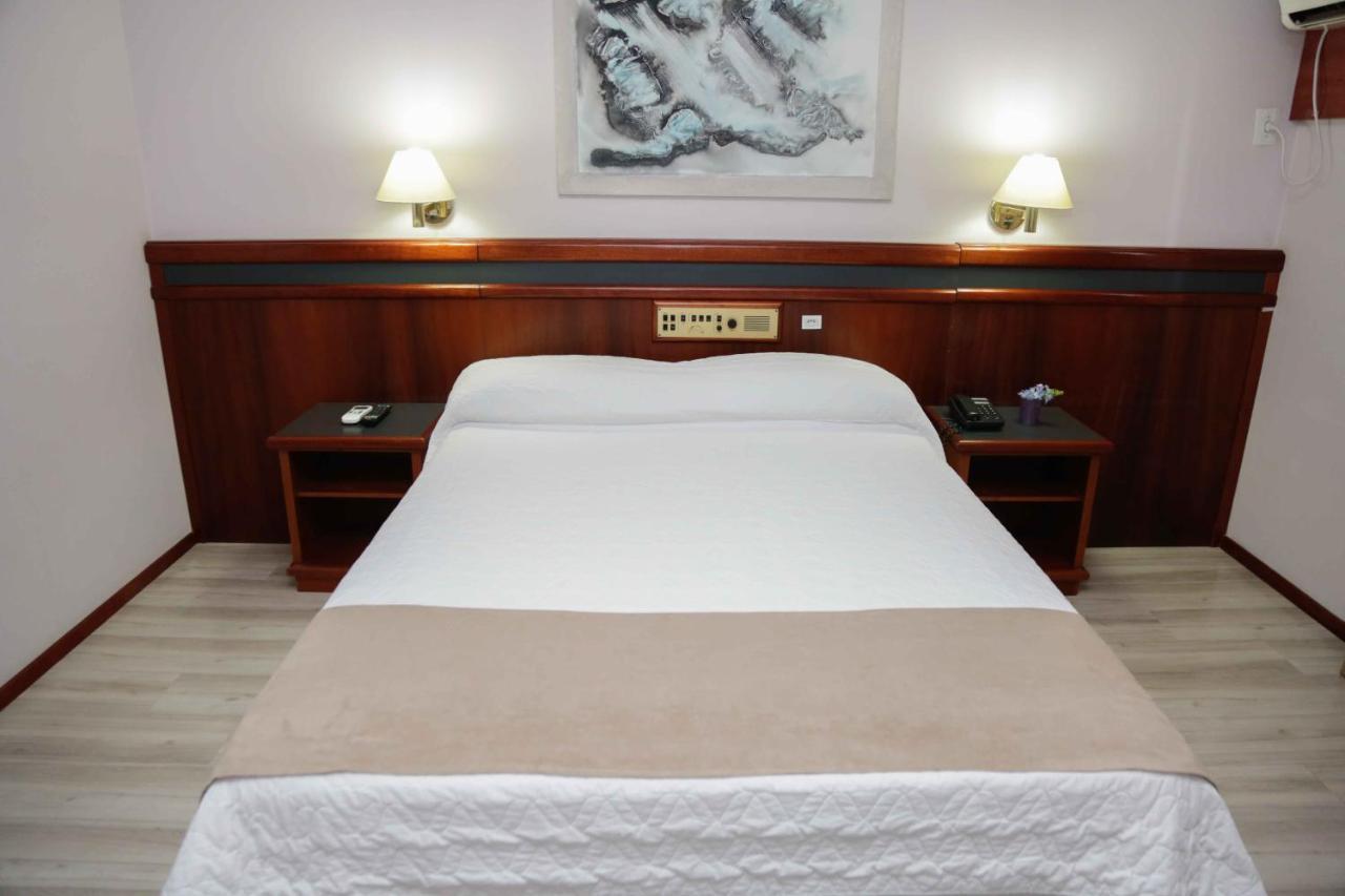 Susin Hotel Mafra Bagian luar foto
