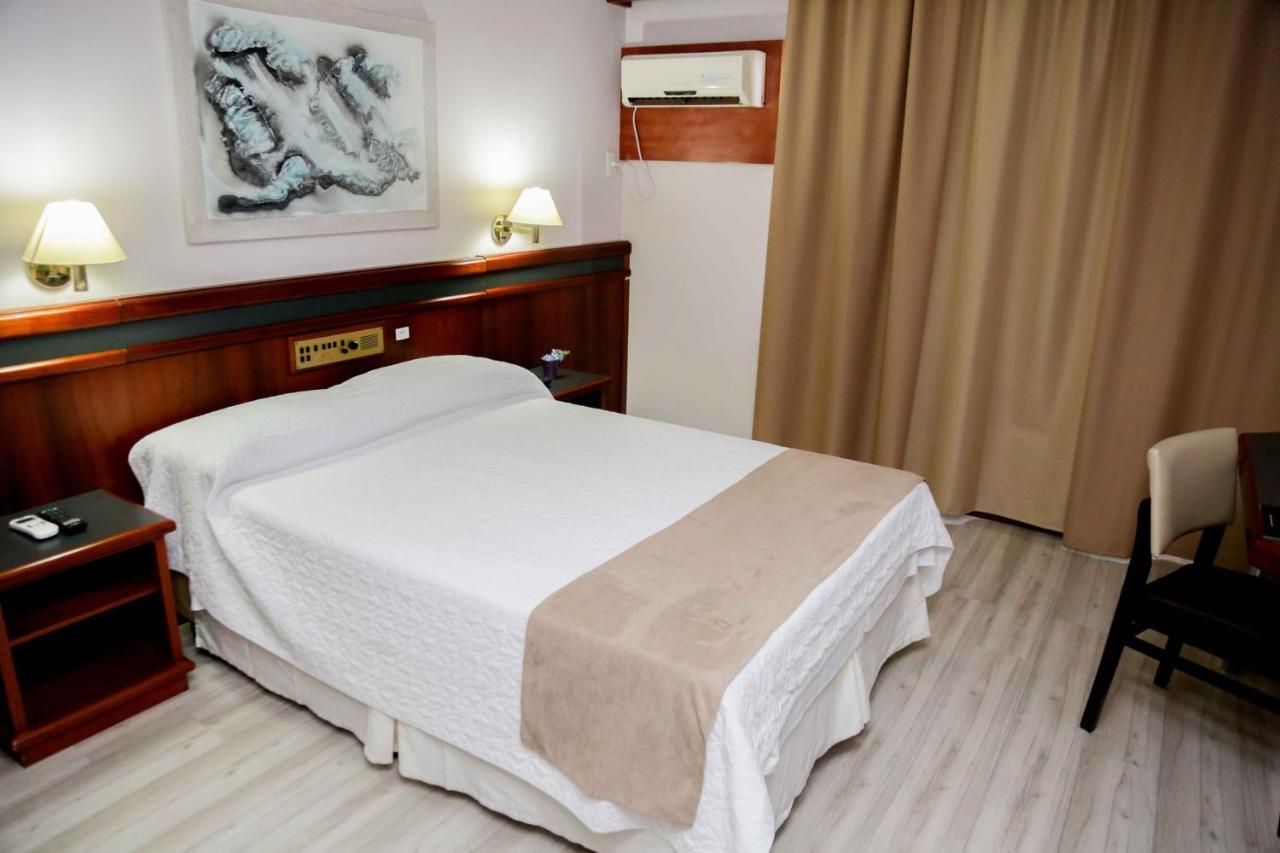 Susin Hotel Mafra Bagian luar foto