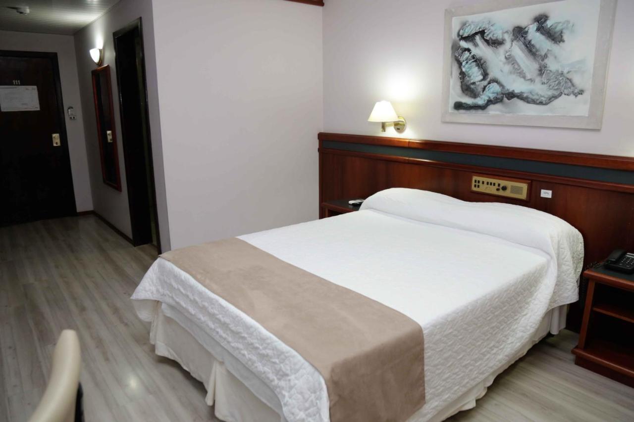Susin Hotel Mafra Bagian luar foto