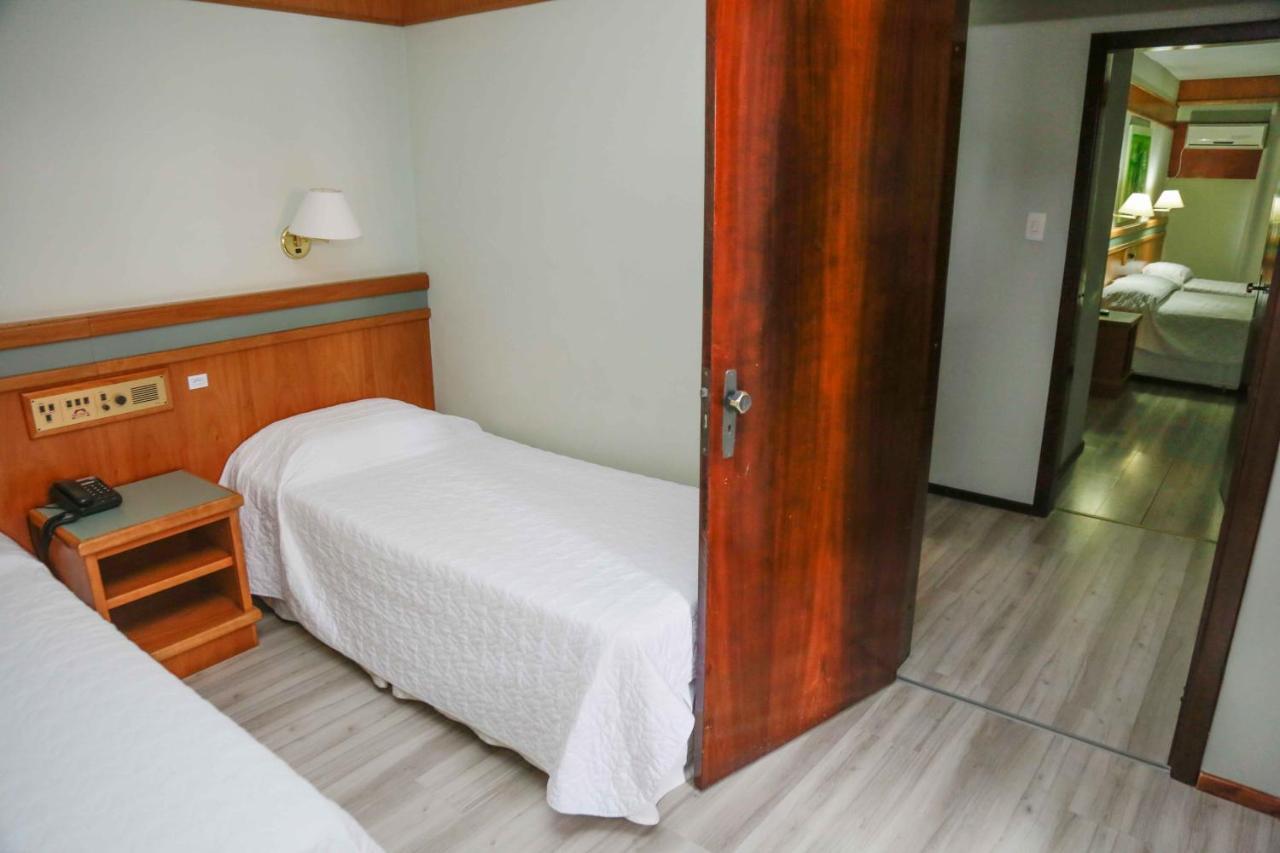 Susin Hotel Mafra Bagian luar foto
